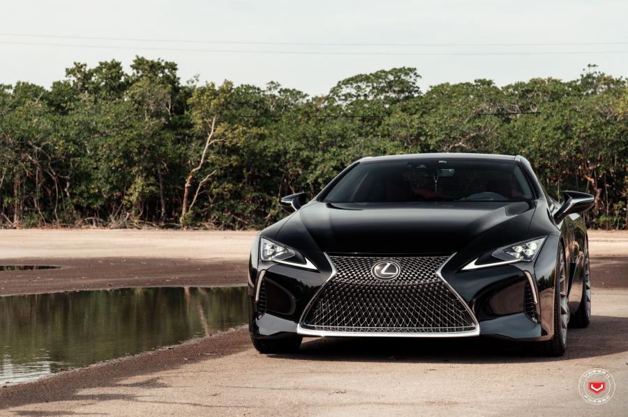  Lexus LC500 Obsidian on Vossen Wheels (VPS-305T) 2019 года  (фото 14 из 18)